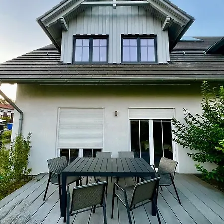 Luxurioese Doppelhaushaelfte Am Gruenen Rande Von Hamburg * Oststeinbek