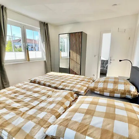 Luxurioese Doppelhaushaelfte Am Gruenen Rande Von Hamburg *